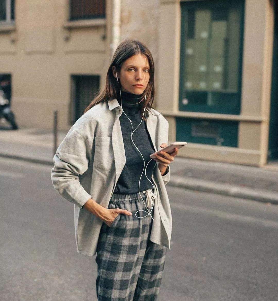 毛衣裤子显瘦款,直筒裤和阔腿裤哪个显高显瘦