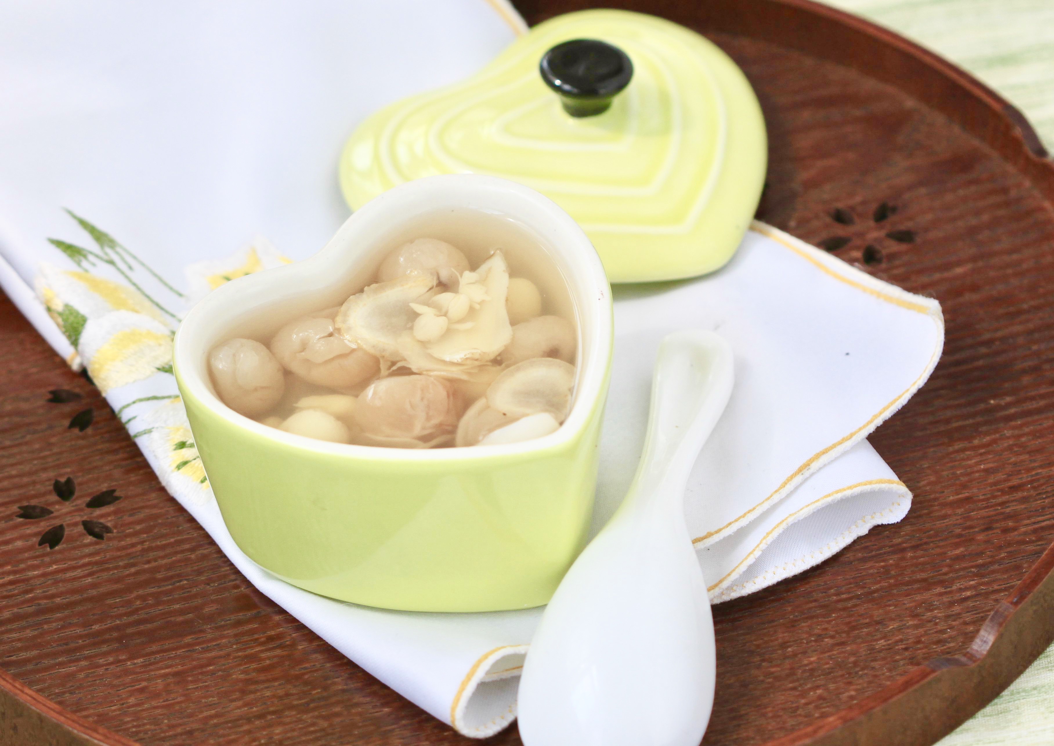 煲汤和隔水炖哪个更好,明火隔水炖盅炖粥的使用方法