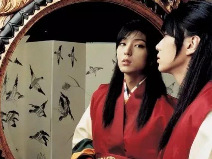 什么叫丹凤眼真正的丹凤眼图片,一双丹凤眼两弯柳叶吊梢眉特点