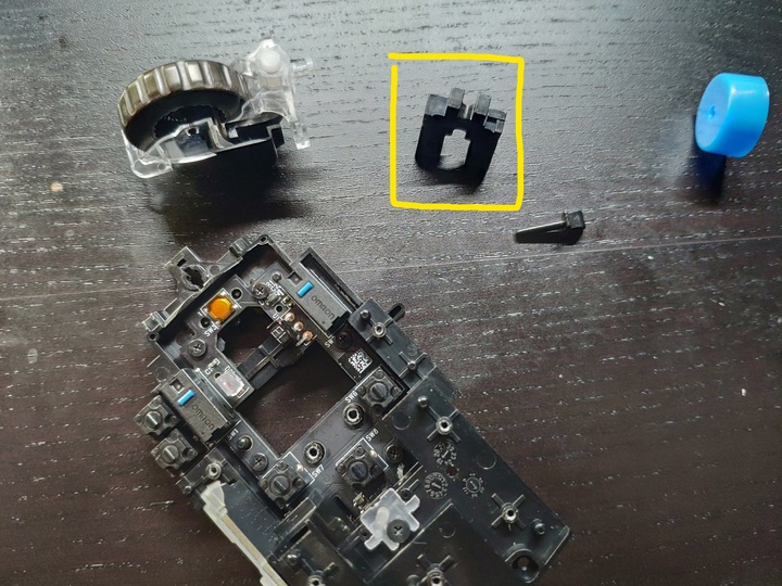 罗技g304鼠标如何拆卸侧键,罗技g604鼠标后盖怎么打开