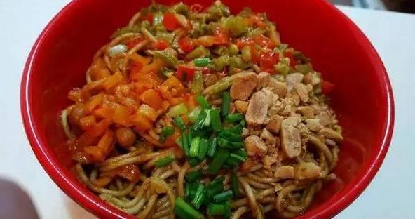 好吃的热干面的做法视频,教你正宗武汉热干面做法