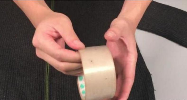 衣服起球太烦人?服装店老板教我这样处理,轻松解决这个小烦恼!