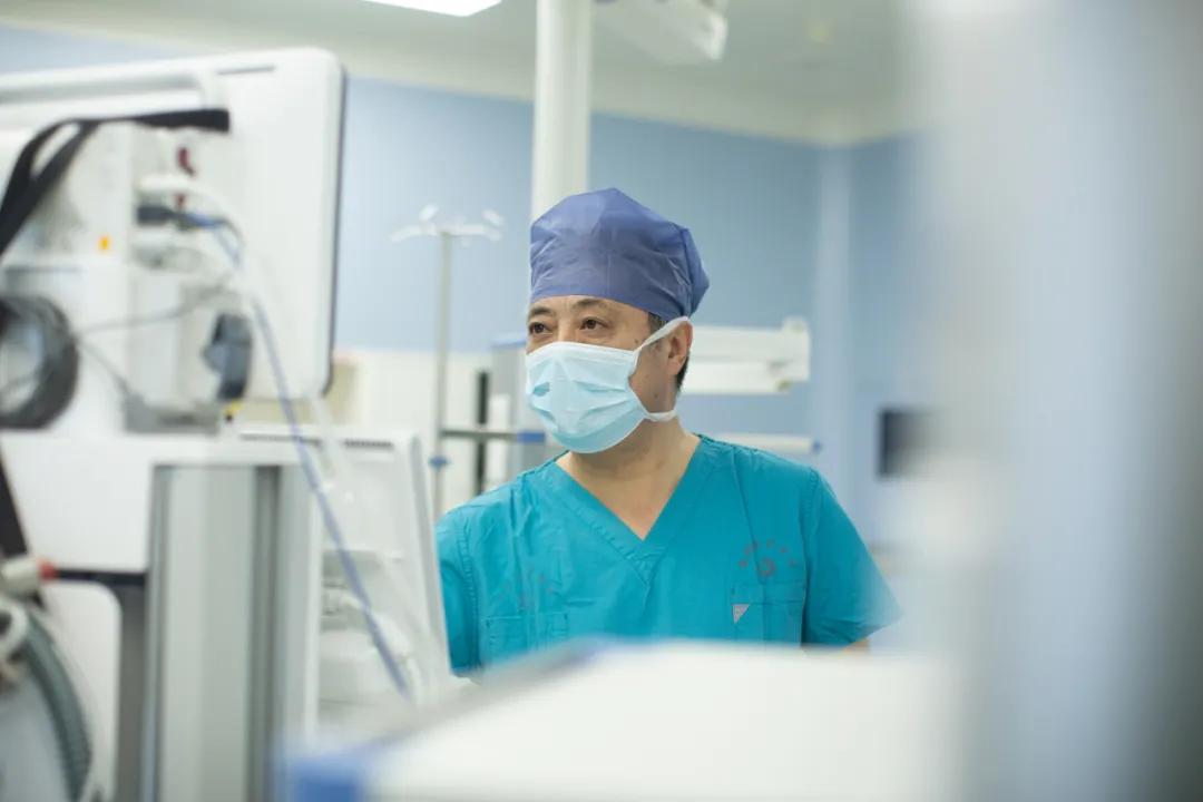 新时代红色军医精神,传承红色军医精神