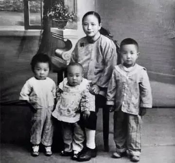 胡适为何能将包办婚姻走到最后,胡适晚年有多可怜