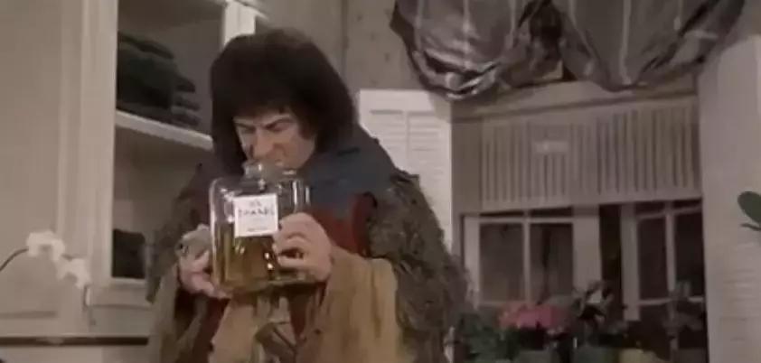 excuseme！这瓶标价65万的超大号香水，真有人买？