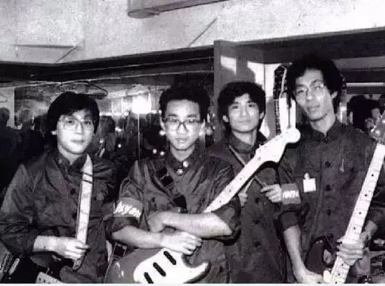 不朽传奇黄家驹完整版,千古绝唱的歌曲黄家驹