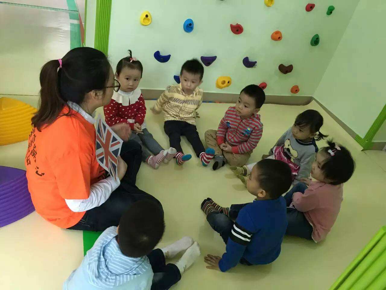 背古诗对孩子的危害,教孩子背唐诗还是宋词好