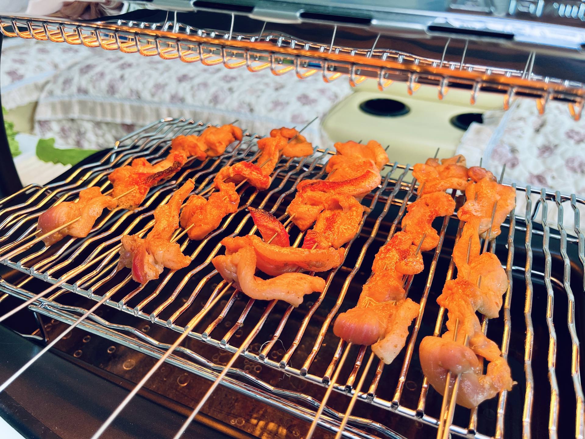 无烟烧烤炉烧烤教程,家用无烟烧烤炉怎么烤肉