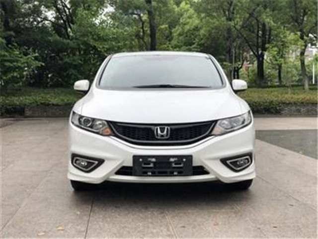 新手选择新车还是二手车好,到底怎么选择新车和二手车