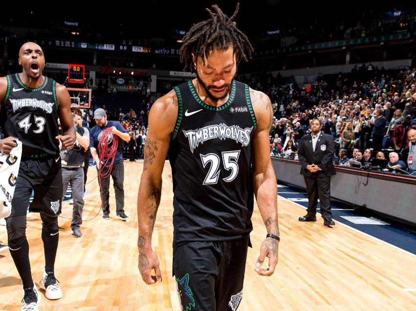 罗斯接受采访完整版,罗斯接受采访画面