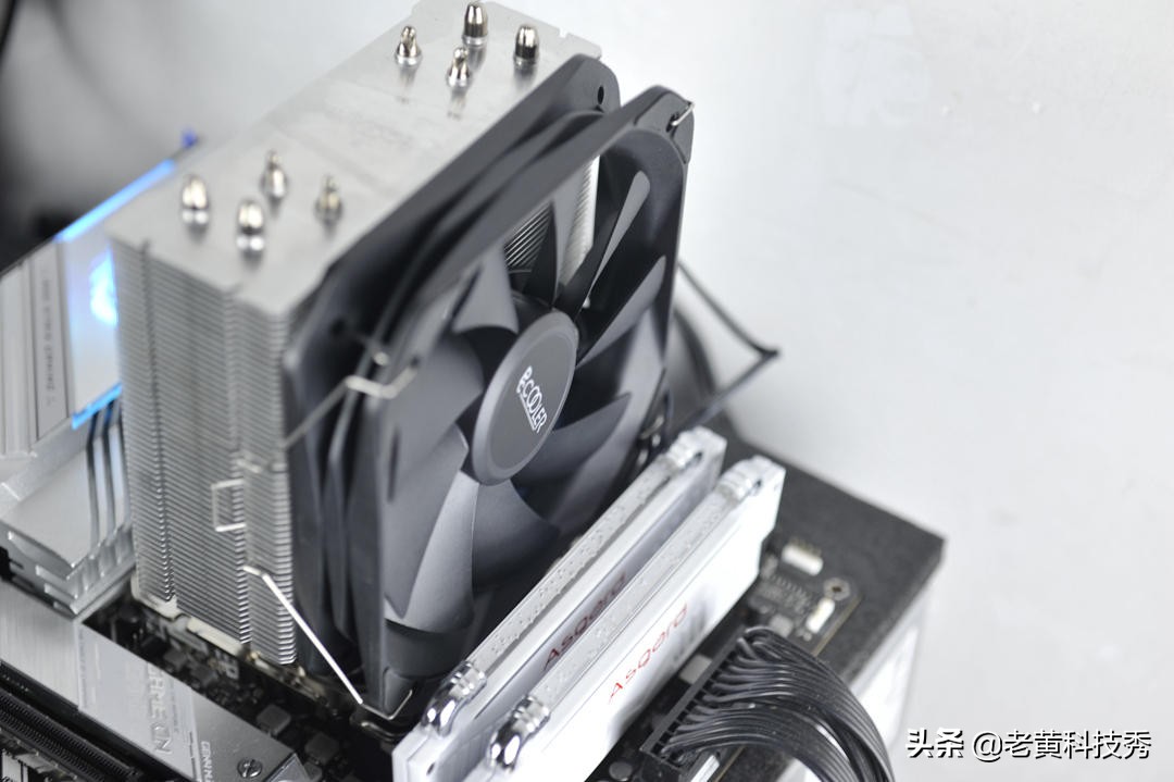 百元出头的散热号称能压5.0G的i7？我测完差点笑出声