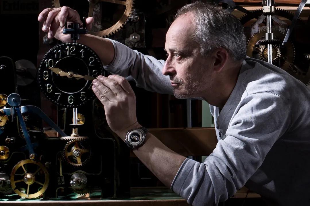 陀飞轮独立制表 (陀飞轮机芯的发展史)