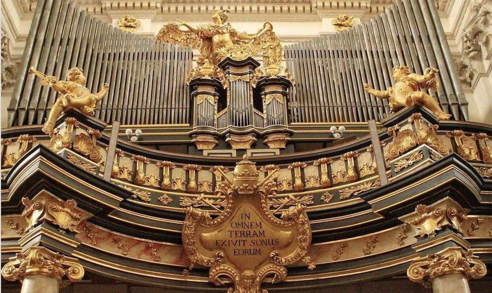 口琴口风琴竖笛哪个好学,口琴和口风琴图片