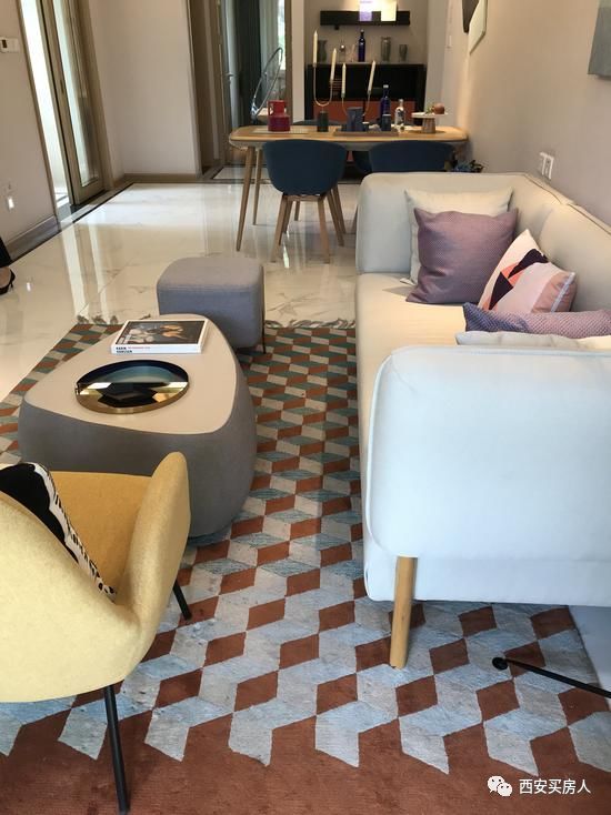 小易探店完整版,小易探店视频大全