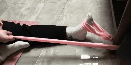 国家队康复师崴脚,国家队运动员扭伤用什么药