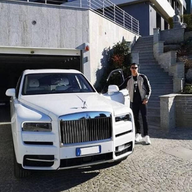 c罗的车库到底有多豪华,c罗花6500万买的这辆豪车值吗