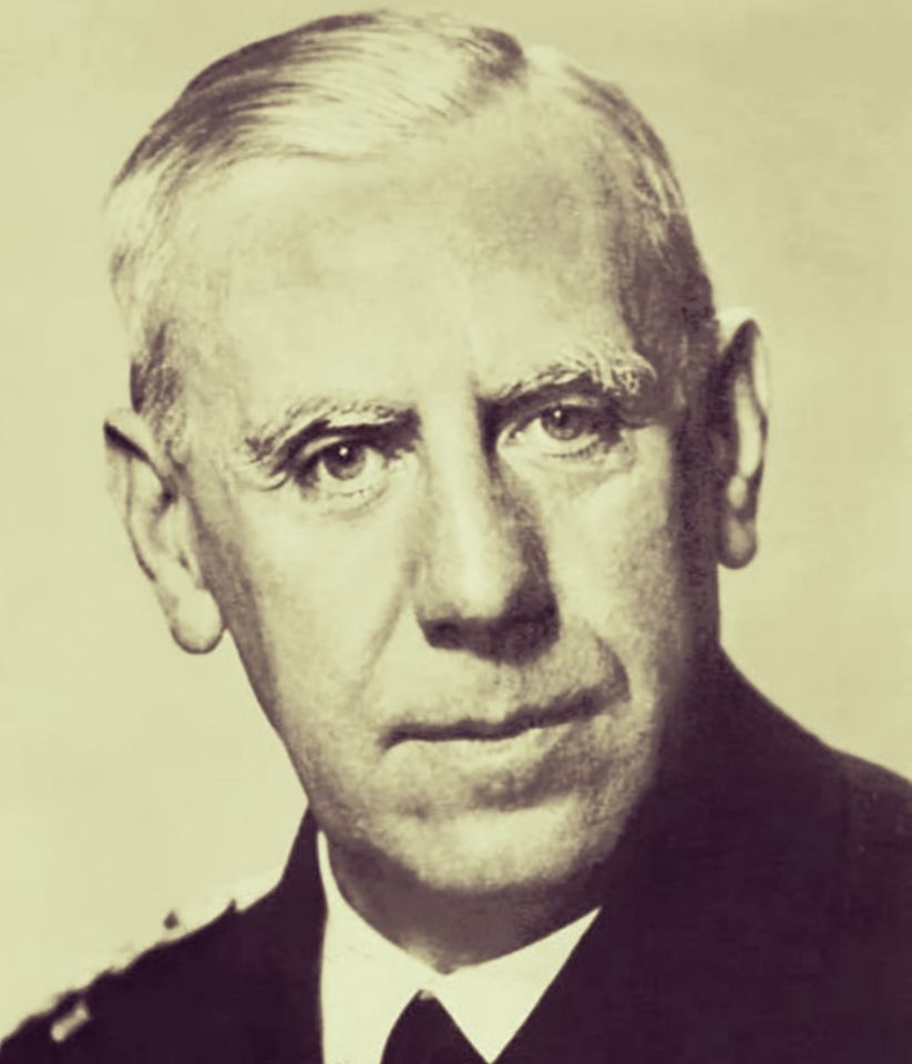 “OKW”内鬼使德军惨败库尔斯克，“维特”是谁成为二战最大谜团