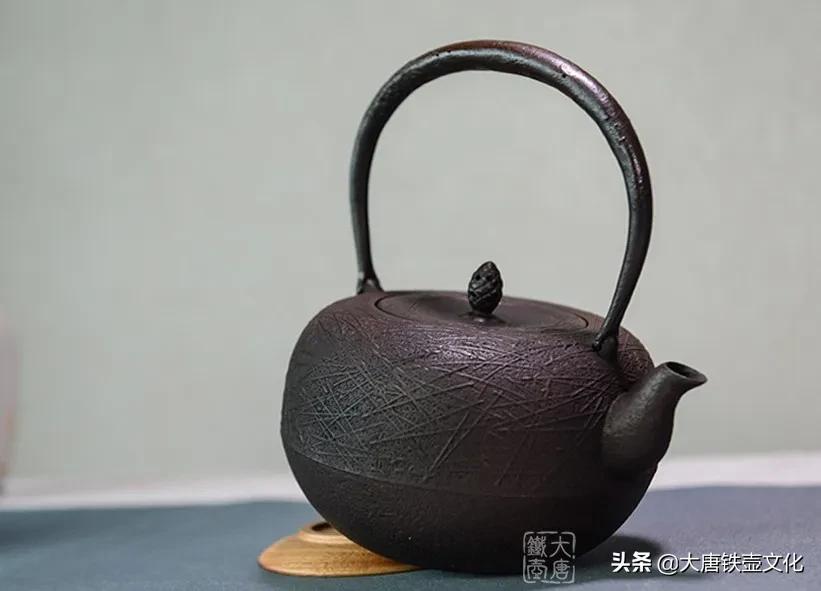 国产铁壶和日本铁壶区别,日本铁壶好还是中国铁壶好