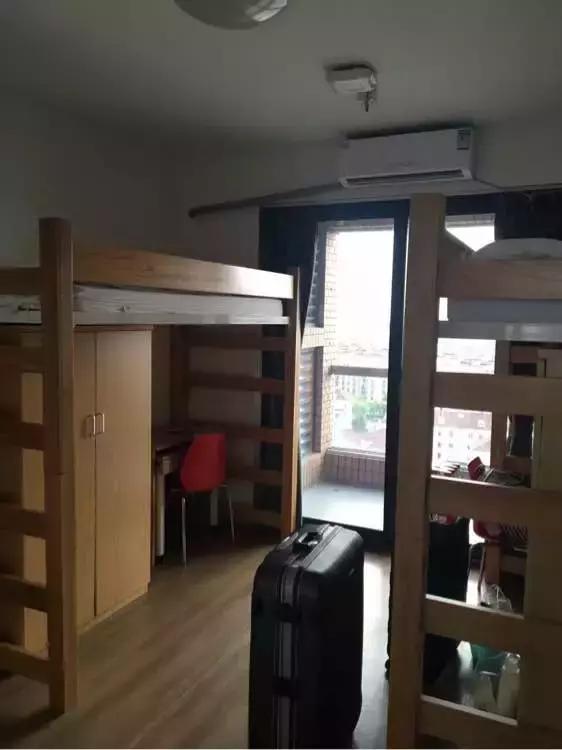 各大学宿舍条件对比,各大学宿舍条件排名