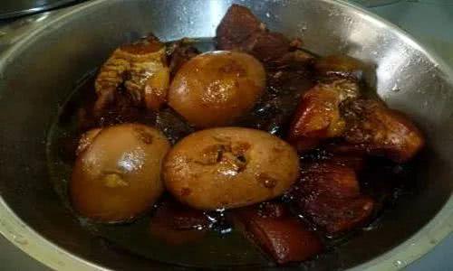 卤菜放红曲米会使卤水发酸吗,卤水发黑发酸是什么原因