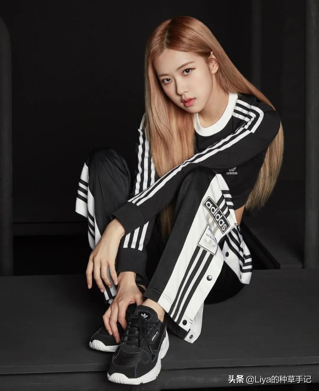 穿错卫衣显胖,宽松卫衣怎么搭配帆布鞋