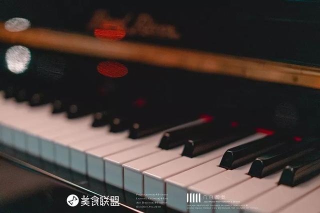 昆明这家开在76年前电影院的餐吧，手工披萨被写进国外旅游攻略