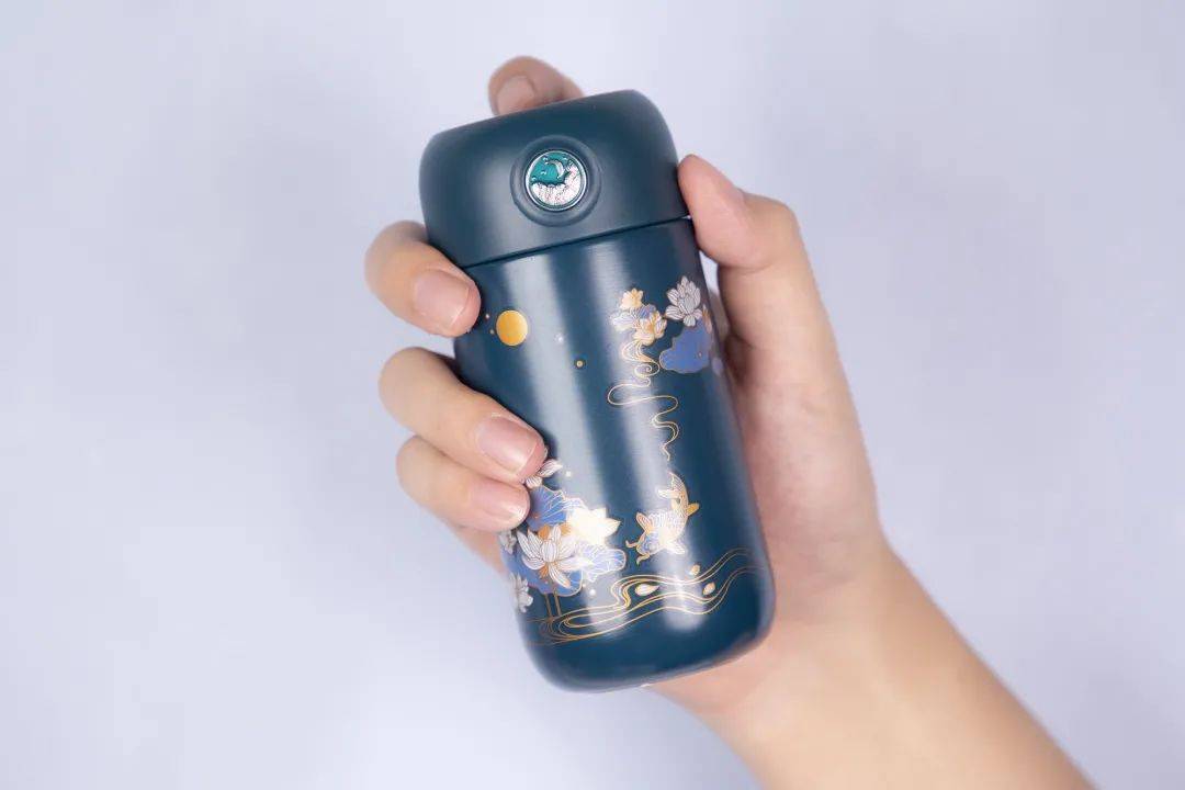 摇一摇变热保温杯,摇一摇变暖手宝保温杯