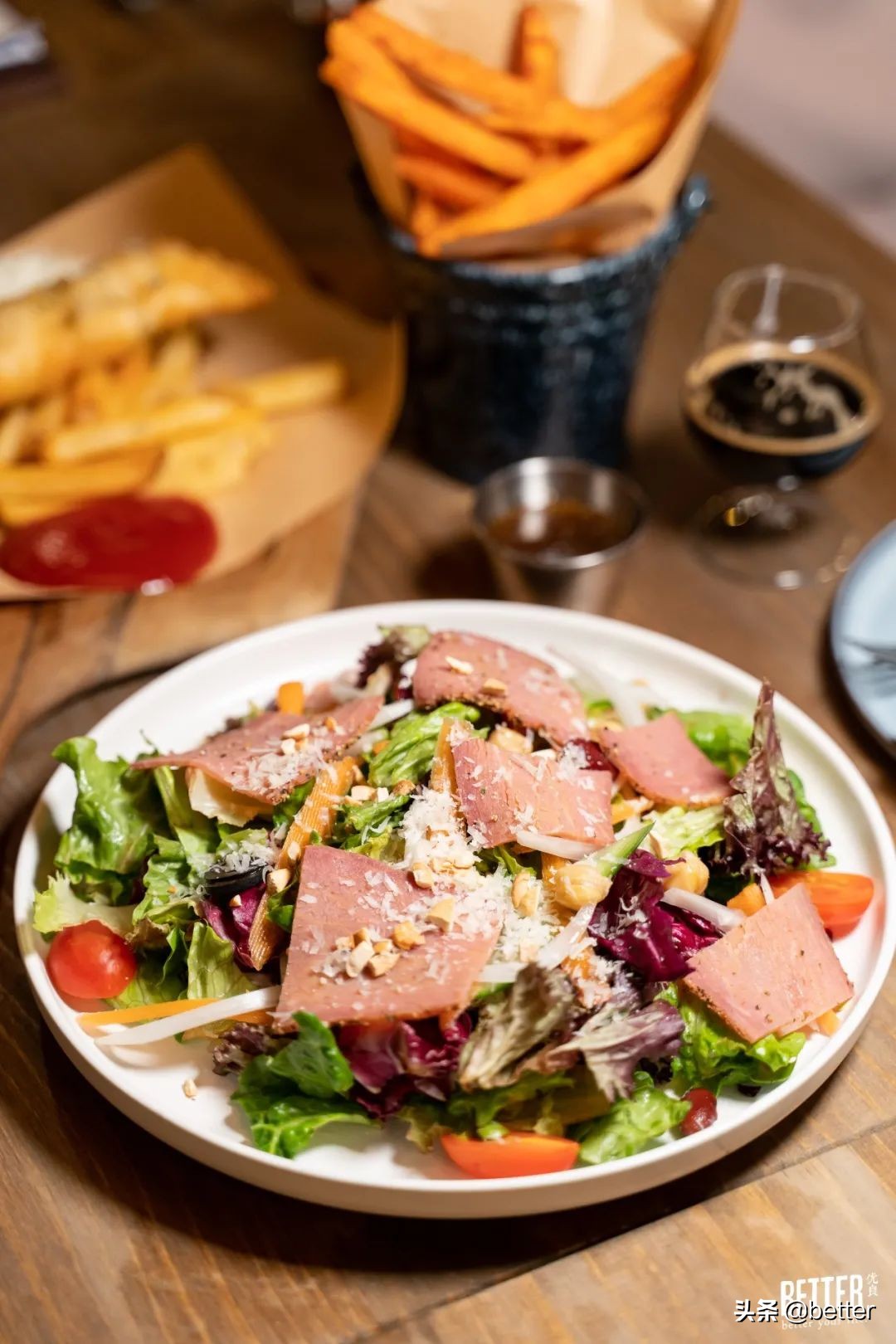 像英国诗人一样用brunch配啤酒，是我生活里的终极浪漫