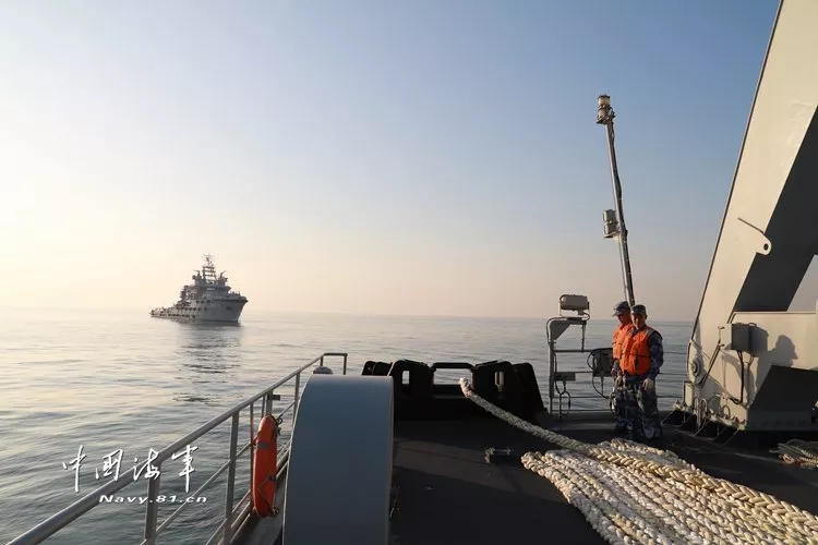 潜水沉底训练,潜泳20米憋气训练