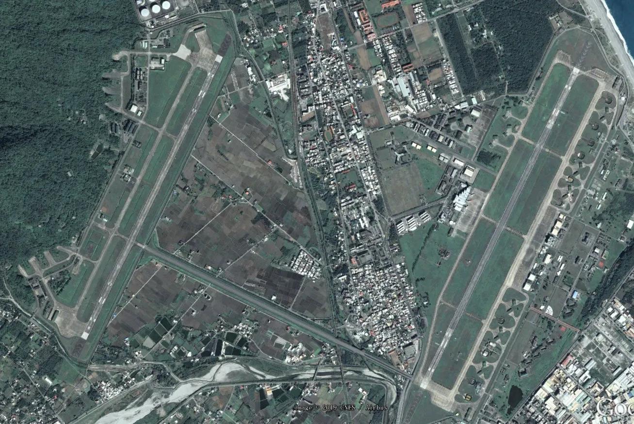 台军智航基地,台军f-5e战机坠海飞行员跳伞身亡