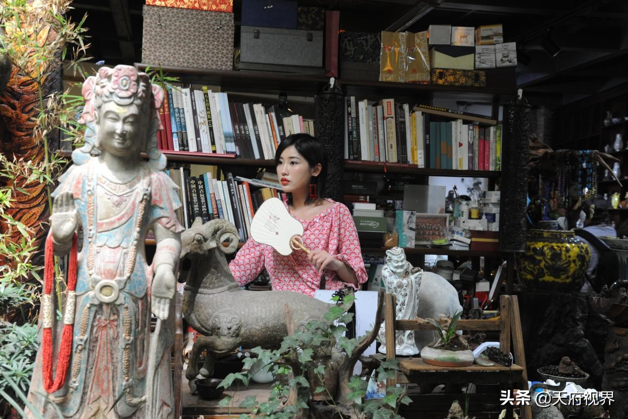 艺术与美食都不可或缺，超级红人节大V天艺村之行