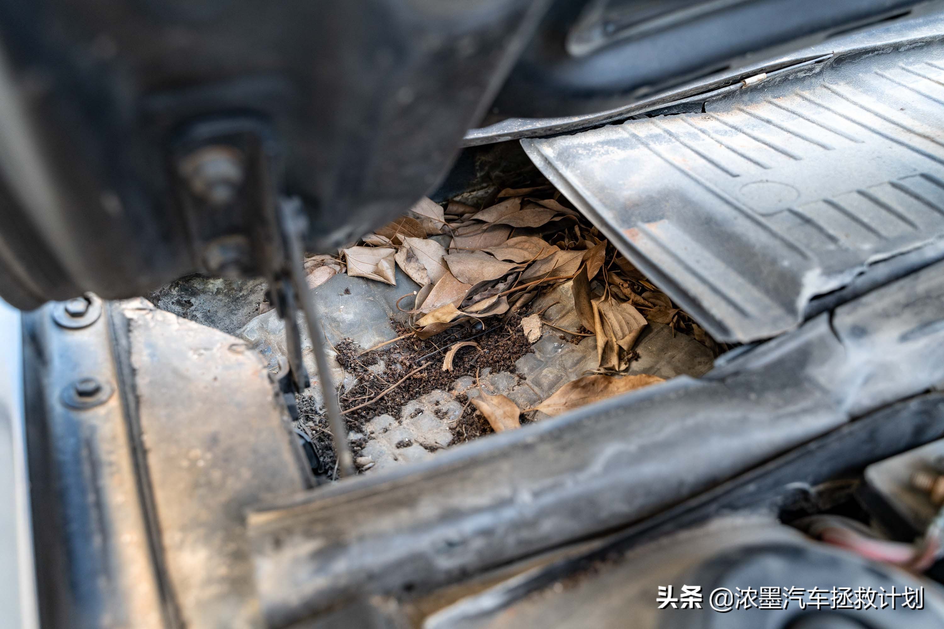 「妙手生花」重建一台战损级桑塔纳，带给它历经千般后的华丽重生