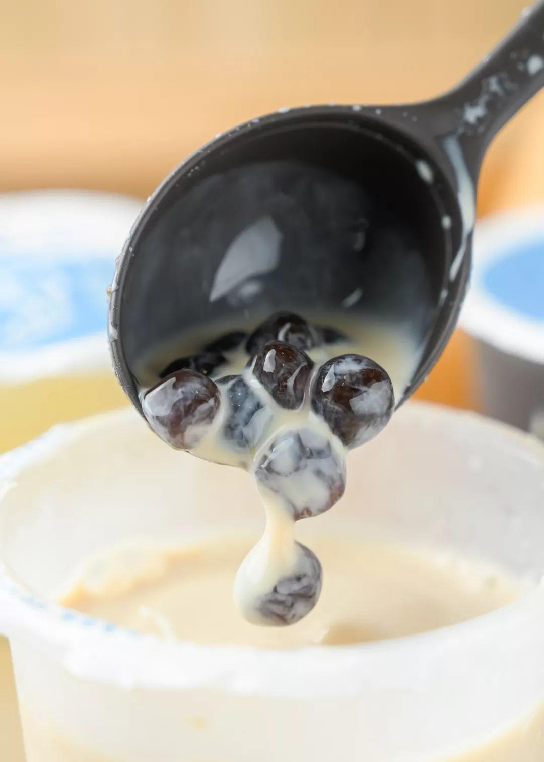 火了50年!台湾来の车轮饼,自带“拉丝”特效