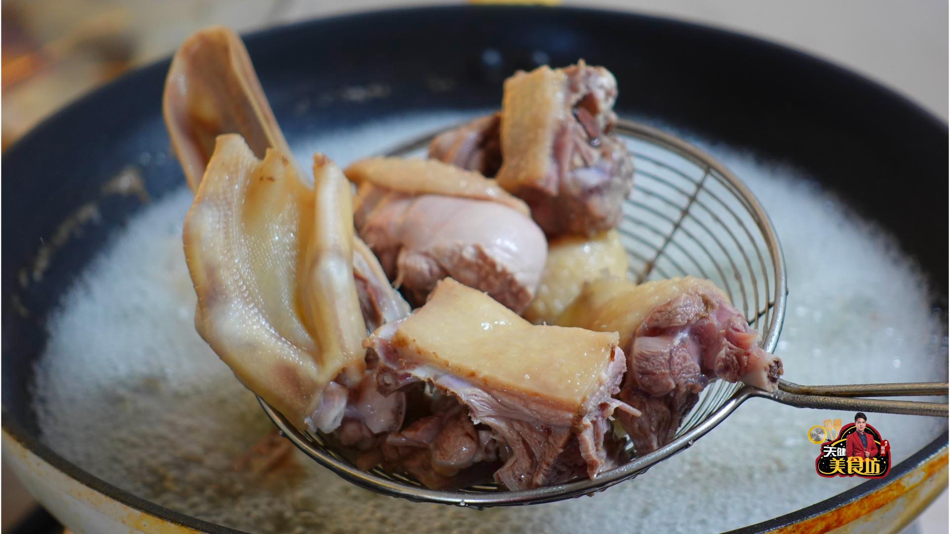 荸荠老鸭汤,广式老鸭怎么炖汤最好吃