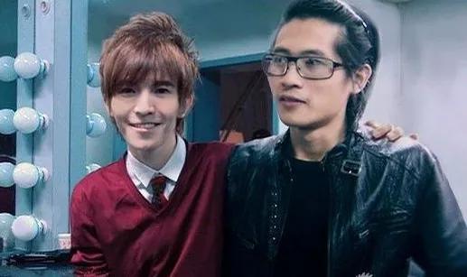 韩寒17岁完整版,桀骜不驯的韩寒作品