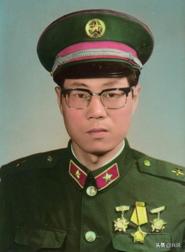 夜寻卫生队，我留一颗*弹子**给自己：四个兜干部，别让越军活捉