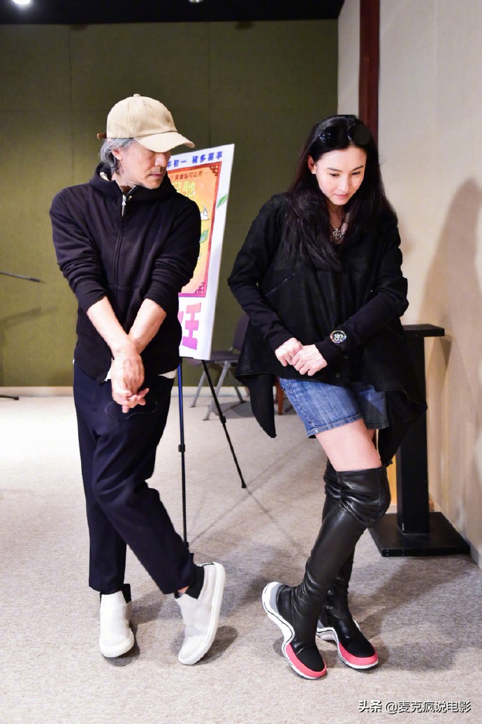 周星驰电影带有“年轻魔咒”？这几位星女郎，如今都成了不老辣妈