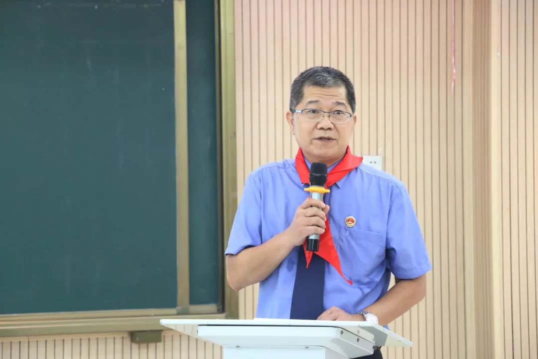 当警察遇到学生时代的老师,当警察遇到政法大学学生