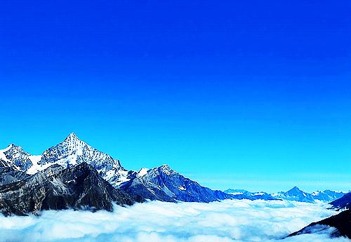 驾鹤西去呜呼哀哉,驾鹤西去和仙逝区别