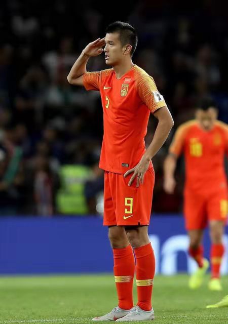 远去了鼓角争鸣,远去了刀光剑影黯淡了鼓角争鸣