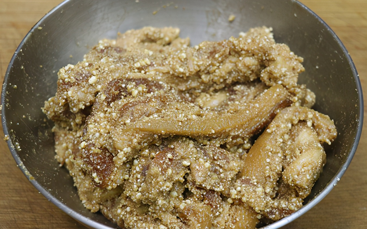 粉蒸肉家常做法米粉比例,粉蒸肉的粉炒法