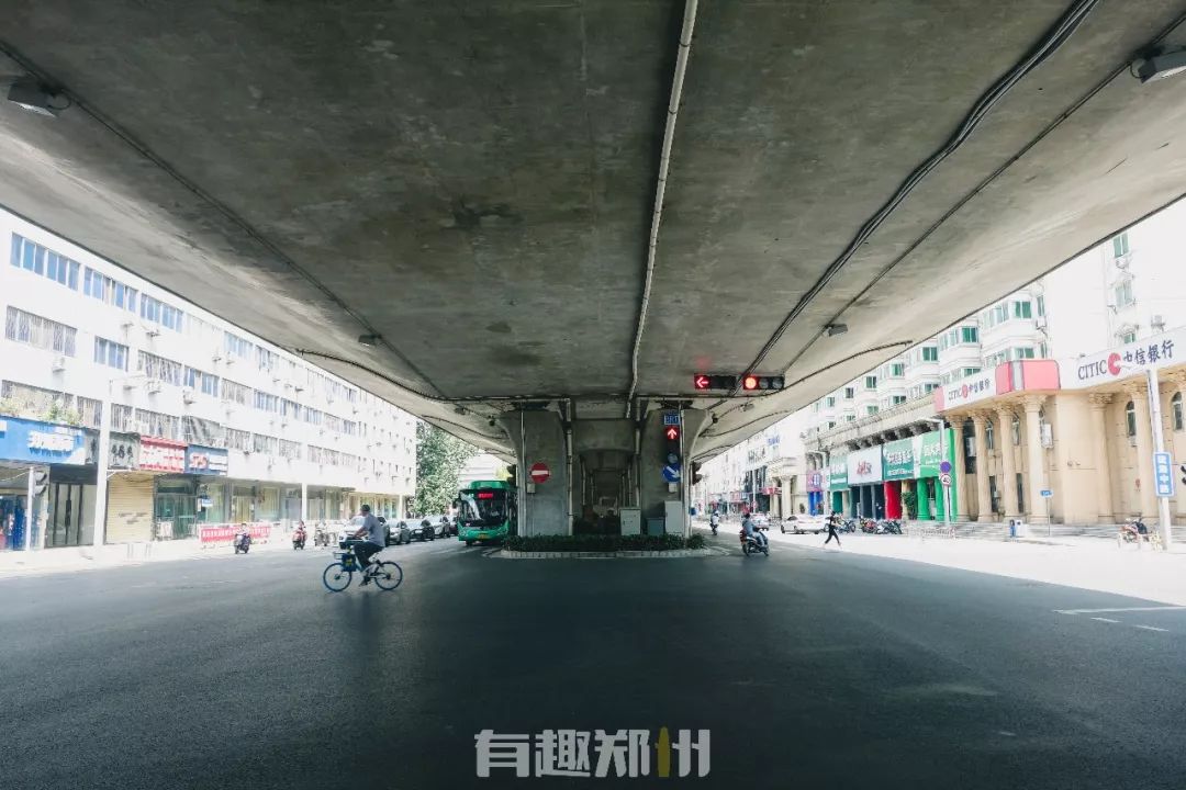 吃不完的饭逛不完的街,吃不完的美食走不完的小巷