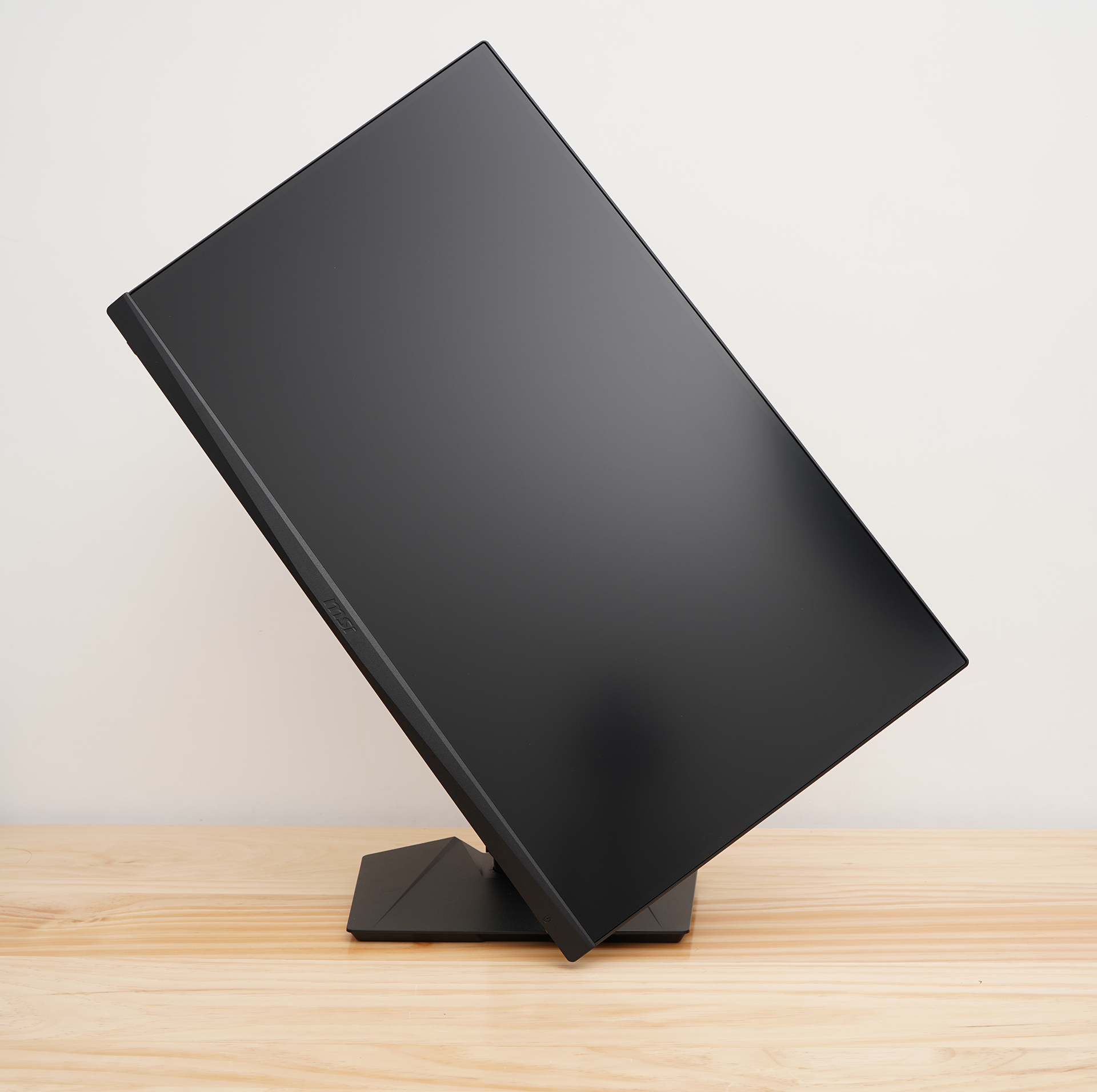 微星mag274qrf27英寸显示器,微星mag274qrfqd显示器测评