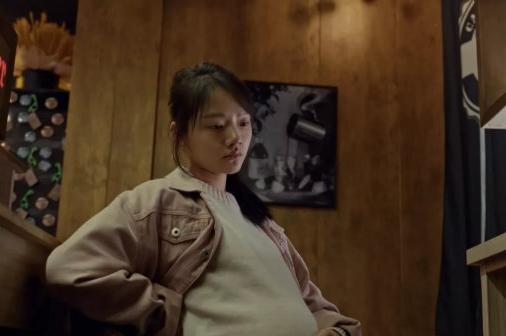 陈凯歌包贝尔谈代孕,陈凯歌宝贝儿被批