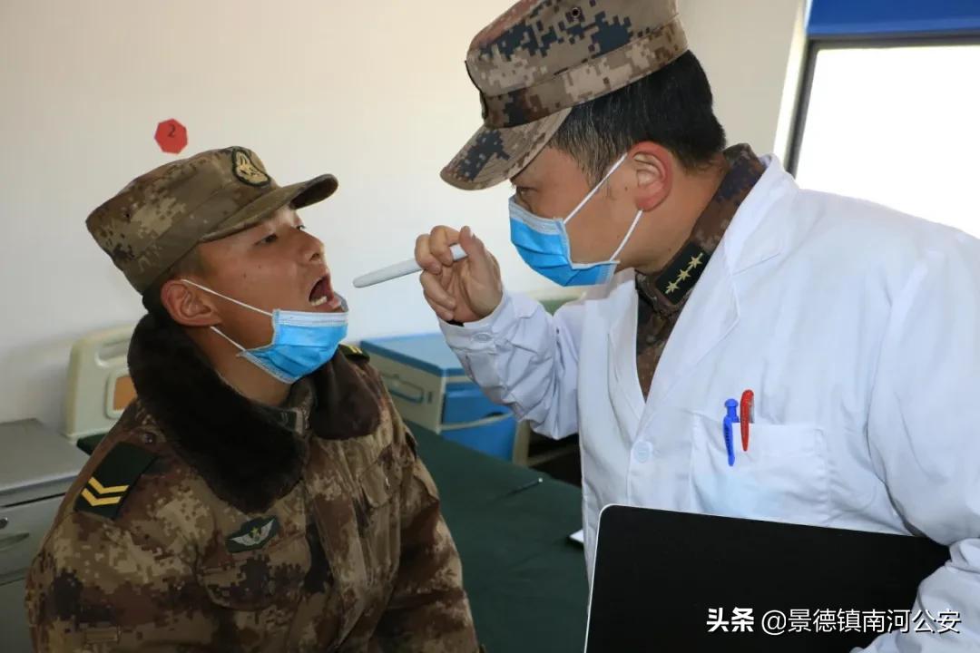 白衣执甲护士图片大全,白衣执甲医护工作者