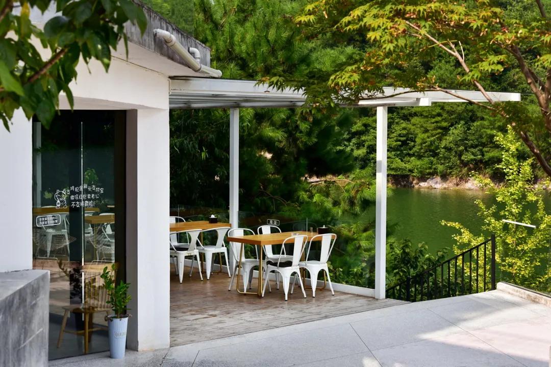 真正一线湖景！千岛湖这家“颜值杀”民宿自带一个超强属性