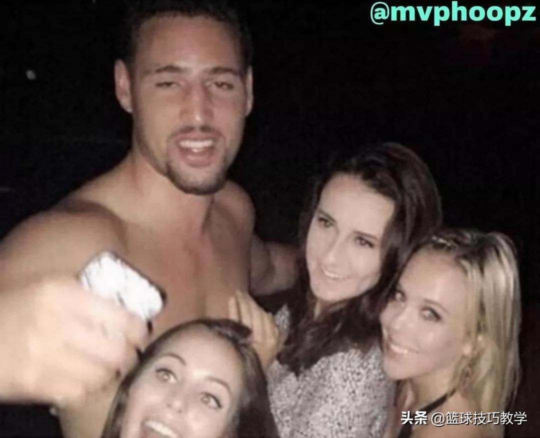 克莱汤普森回归首秀穿什么鞋 (克莱汤普森复出首秀什么鞋)