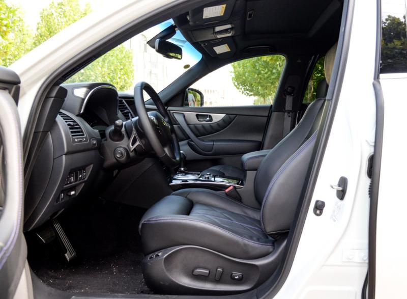 英菲尼迪qx70s绝影版排气管声音,日产英菲尼迪qx70