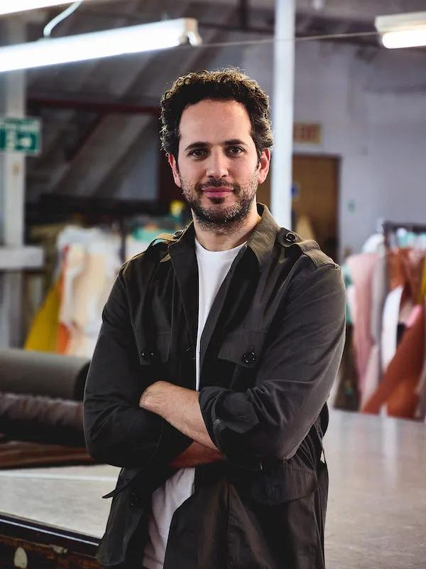 为什么懂行的衬衫玩家，都会在过渡季套上Overshirt？