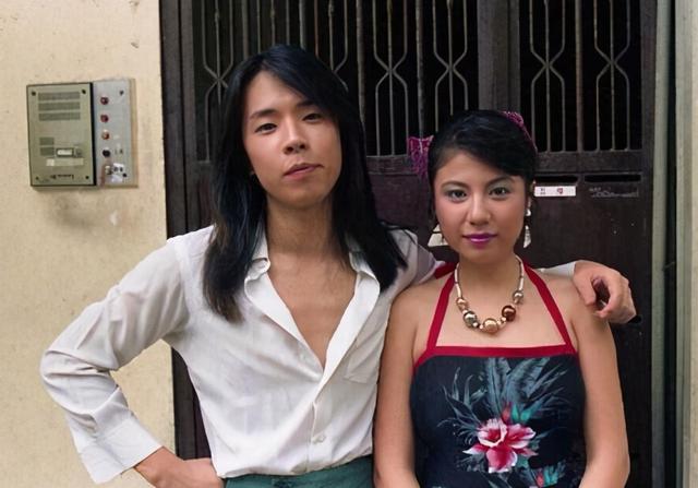 黄家驹的心酸历史,黄家驹的不羁情史